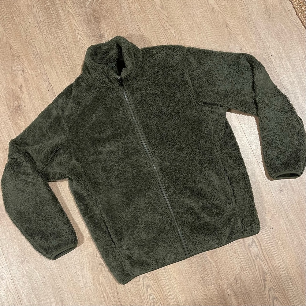 Uniqlo Fleece Jacket size Large